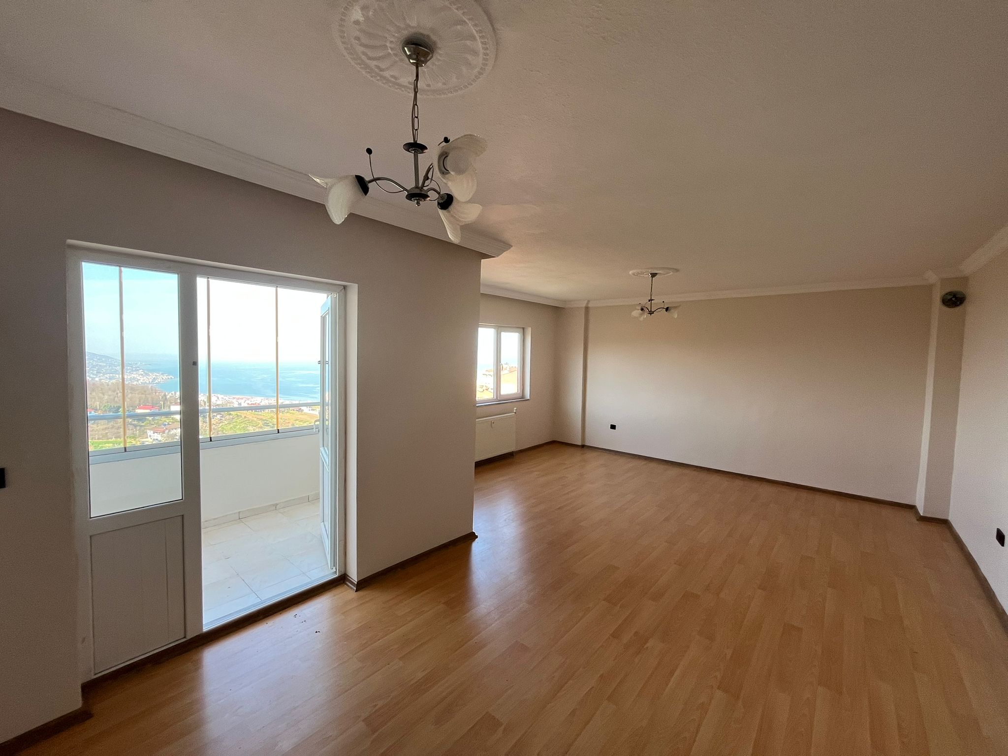 MABEL GAYRİMENKUL YILDIZLI TOKİ'DE 3+1 KİRALIK DAİRE